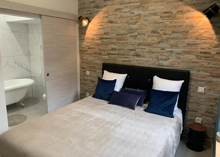 Le 31 Διαμέρισμα Καρκασόν